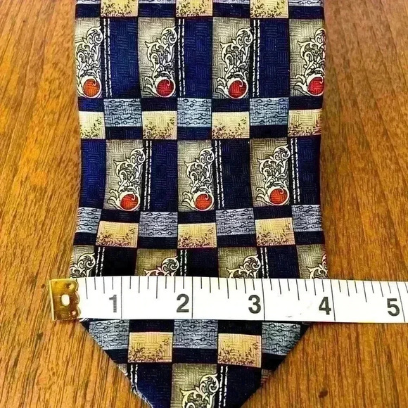 Christian Dior Vintage 100% Silk Men’s  Tie - Picture 2 of 7